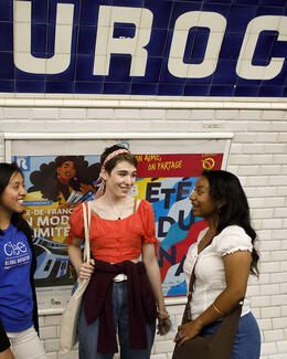 High school students in Paris subway