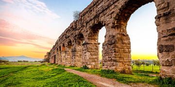 rome-roman-aquaduct-ruins
