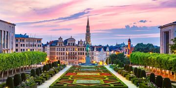 brussels-old-town-park-sunset