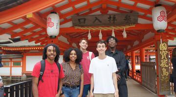 tokyo red temple student group