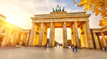 berlin-brandenburg-fall-leaves