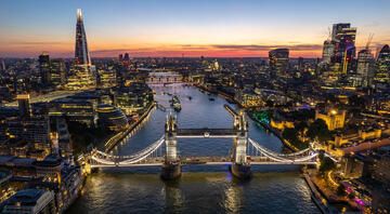 london downtown night