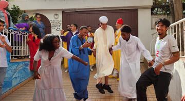 morocco-rabat-ciee-center-smiling-dancing