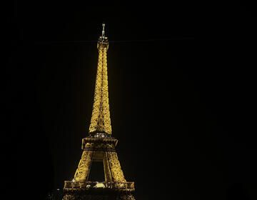 paris study abroad eiffel CIEE