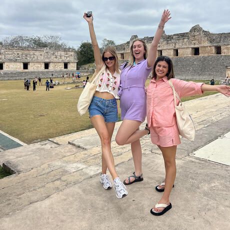 historic site girls pose study abroad yucatan