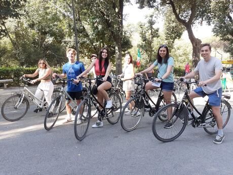 rome_riding-bikes-villa-borghese.JPG