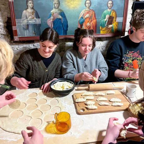 tallinn-meals-students-making-dumplings