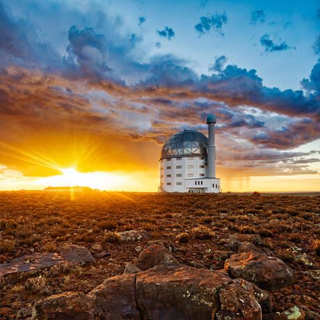 cape-town-souther-africa-large-telescope-sunset