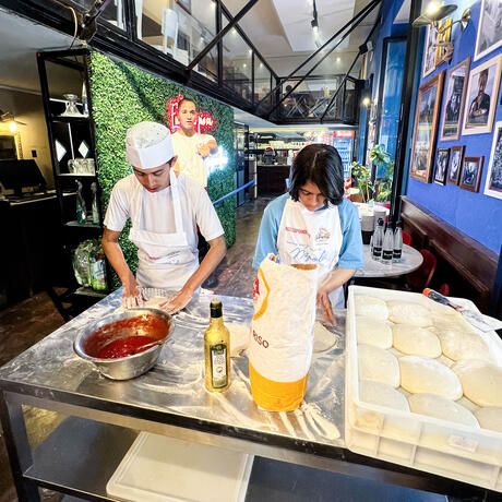 milan-two-boys-making-pizza