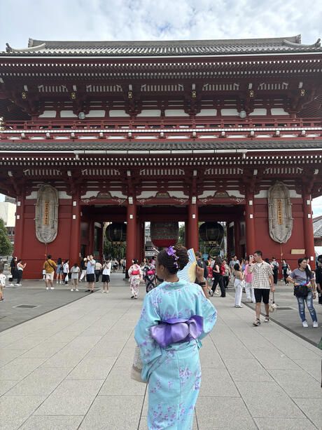 kyoto-japan-traditional-japanese-clothing.jpeg