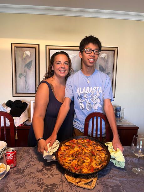 palma-de-mallorca_host-family-food.jpg