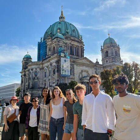 berlin-student-group-posing-berlin-cathedral