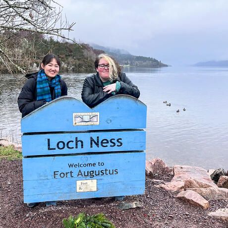 edinburgh-two-female-students-loch-ness-sign