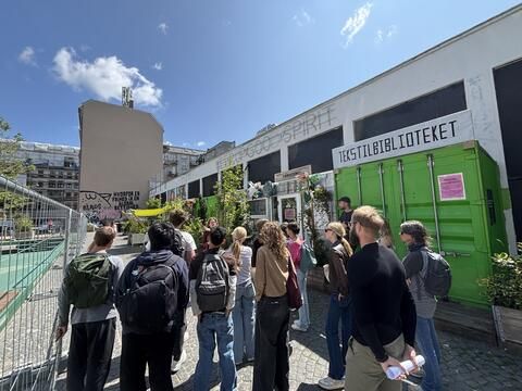 Students tour a recycling center and freecycle site