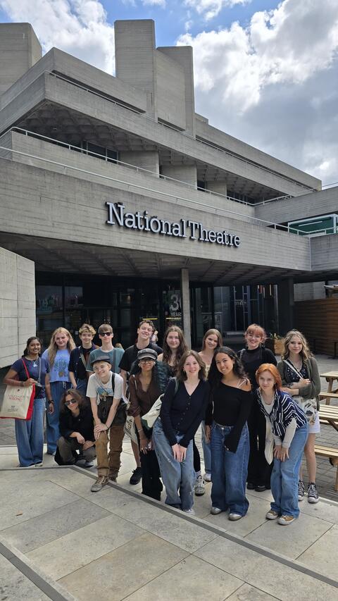 students at national theatre