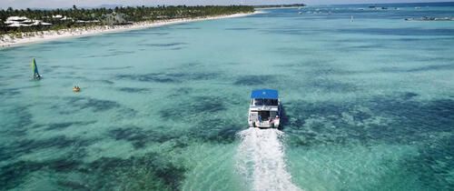 Speed boat