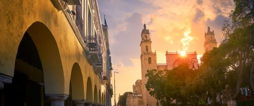74401_Mexico_Merida San Idefonso cathedral sunrise in Yucatan Mexico.jpg