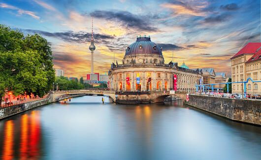 berlin downtown river tower