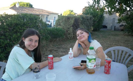 toulouse_pax-with-host-sister.jpg