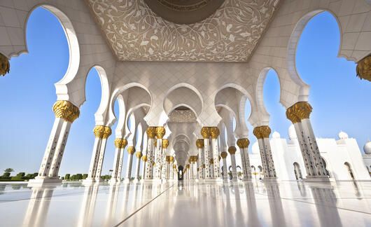 abu-dhabi-mosque-arches-pillars