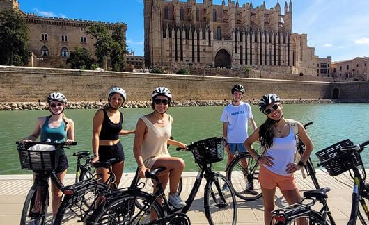 palma-students-biking-palma-bay