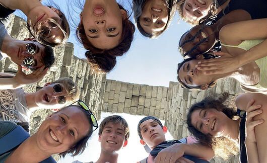 evg_madrid_students-selfie_800x500.jpg