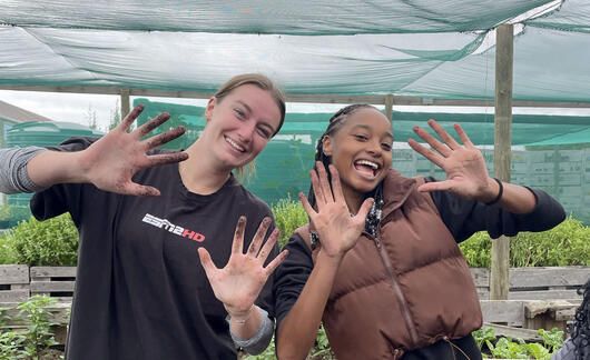 Community gardening 