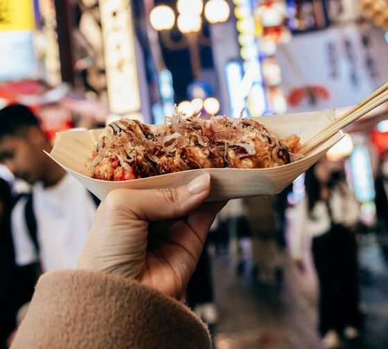 osaka-meals-takoyaki-octopus-balls