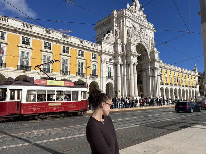 student solo trip abroad