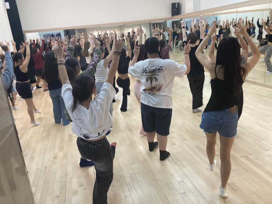 Dancing Machines