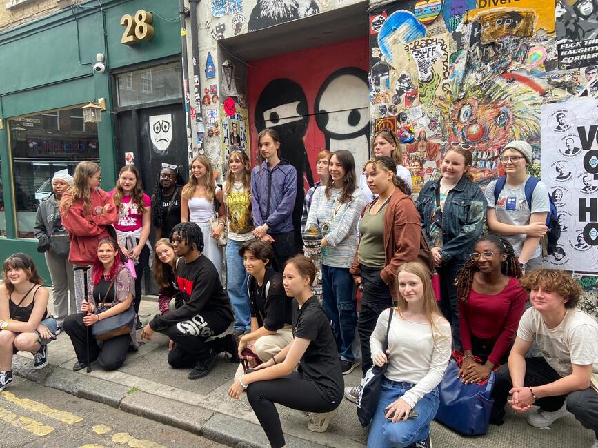 social-justice-street-art.jpg