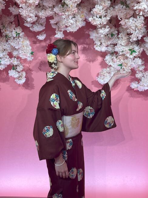 Lisa in Kimono