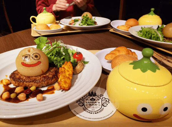 Character Café Lunch