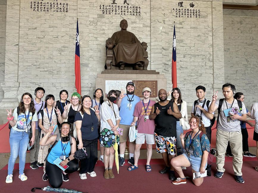 taipei_chiang-kai-shek-memorial-hall.jpg