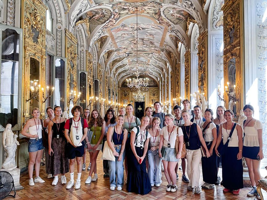 rome-large-group-doria-pamphiji-gallery
