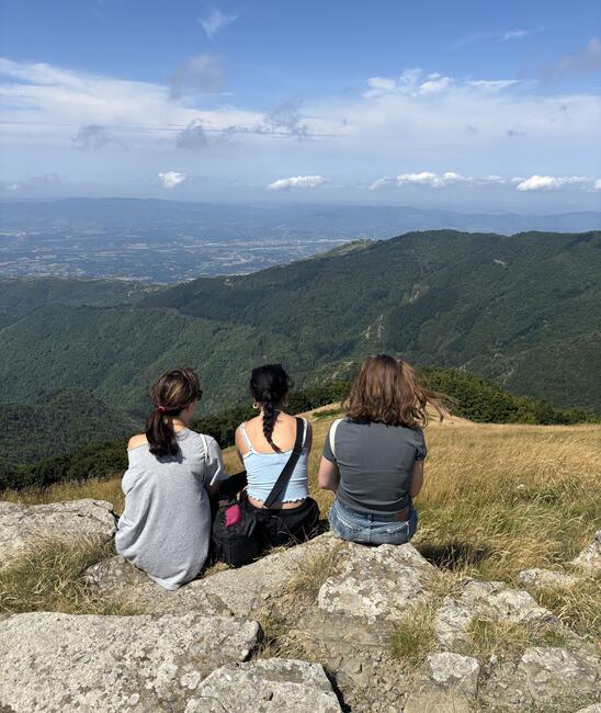 florence-students-hike
